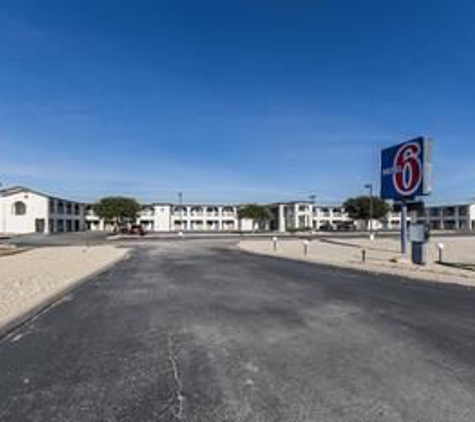 Motel 6 - Junction, TX