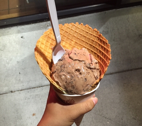 Cold Stone Creamery - Vallejo, CA