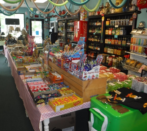 Sweet Treats & Treasures  & Faroh's Candy - Sandusky, OH