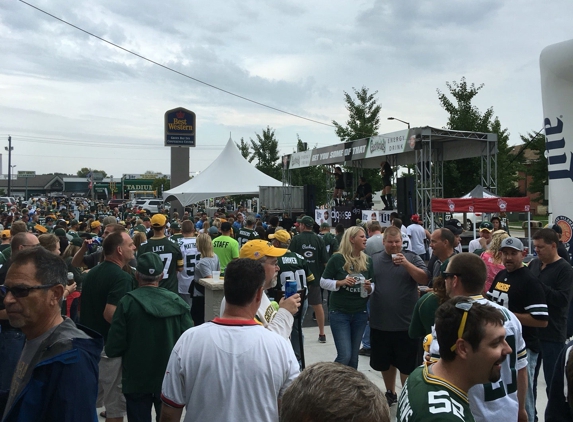 D2 Sports Pub Stadium District - Green Bay, WI