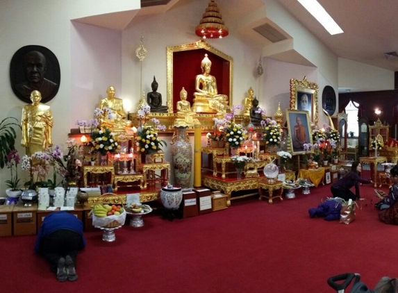 Wat Mongkoltepmunee - Bensalem, PA