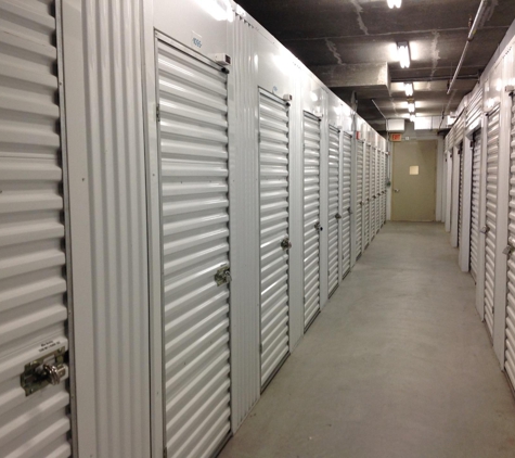 Life Storage - Fort Lauderdale, FL