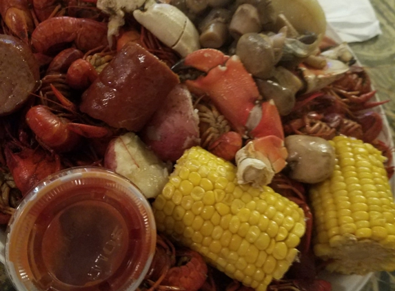 Salvos Seafood Restaurant - Belle Chasse, LA