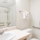 Super 8 by Wyndham Independence - Hotels