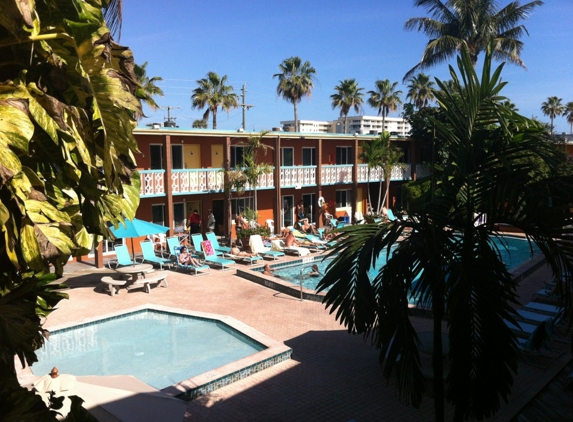 Cocoa Beach Suites Hotel - Cocoa Beach, FL