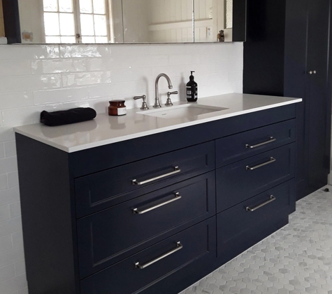 D & S Cabinets