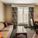 Comfort Suites - Motels