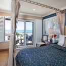 Blue Dolphin & Sand Pebbles Inn - Hotels
