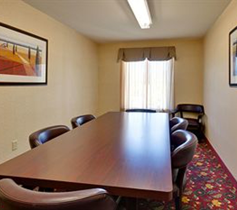 Country Inns & Suites - Queensbury, NY