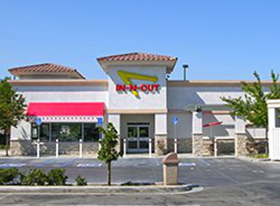 In-N-Out Burger - Santa Clarita, CA