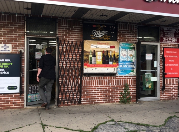 La Caridad Liquor - Chicago, IL