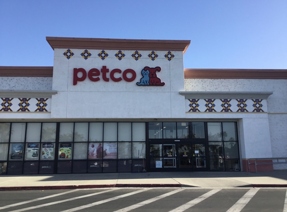 Petco - Bakersfield, CA