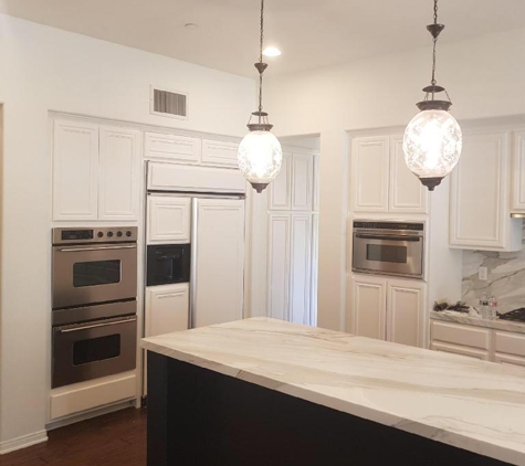 Molina Kitchen Cabinets - Pacoima, CA