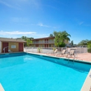 Super 8 by Wyndham Bradenton Sarasota Area - Hotels