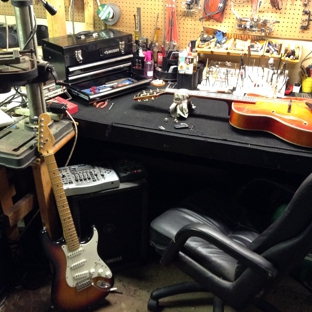 LSE Musical Instrument-Repair - Levittown, NY. Guitar Repairs