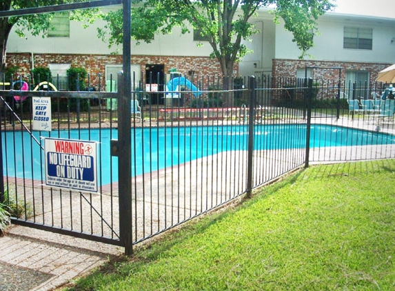 The Park Villa Apartments - Shreveport, LA