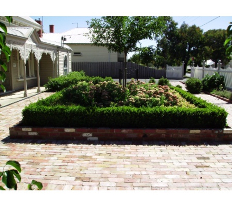 Britt's Paving & Landscaping - Black Hill, VIC