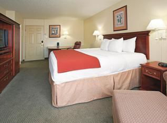 Baymont Inn & Suites - Rock Springs, WY