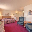 Super 8 by Wyndham Ottumwa - Motels