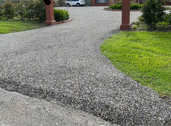 Guru's Bobcat & Truck Hire - Goolwa, SA