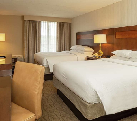 DoubleTree by Hilton Hotel Pittsburgh - Green Tree - Pittsburgh, PA