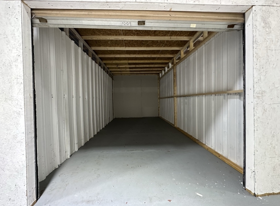 Geiger Self Storage - Jacksonville, NC. roll-up door on all 10x20 units