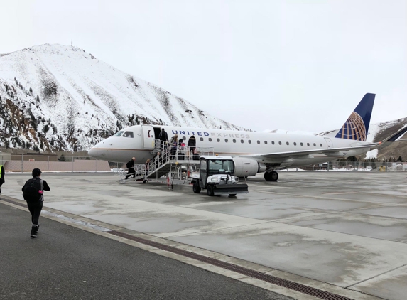 SUN - Friedman Memorial Airport - Hailey, ID