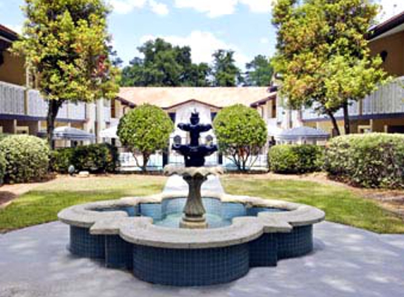 La Casa Inn & Suites - Tallahassee, FL