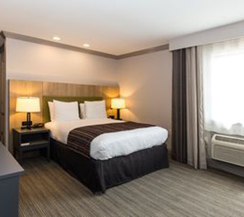 Country  Inns & Suites - Metairie, LA