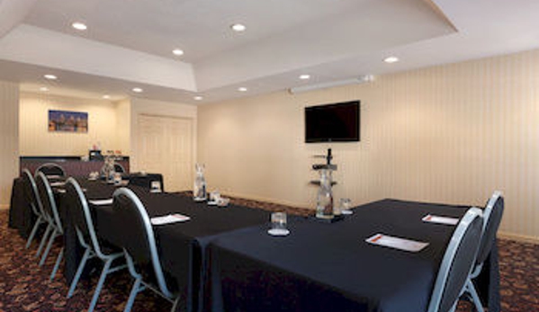 Hawthorne Suites by Wyndham - Philadelphia, PA