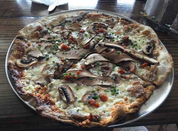 Pizza of Venice - Altadena, CA