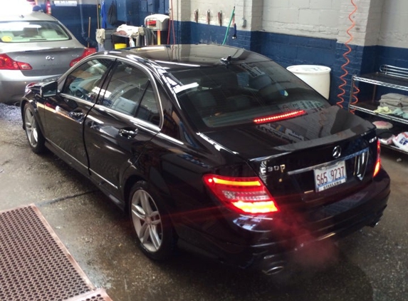 Clybourn Express Hand Car Wash - Chicago, IL