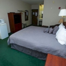 Super 8 by Wyndham Wichita North - Hotels
