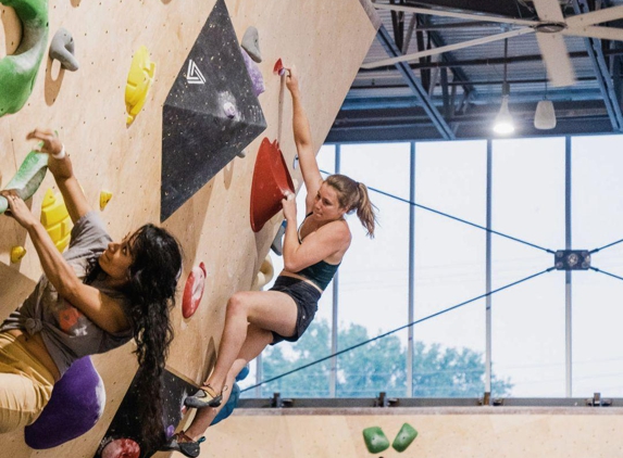 Oso Climbing Gyms - Dallas, TX