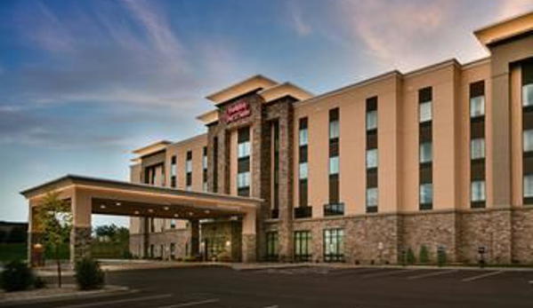 Hampton Inn & Suites Hudson - Hudson, WI