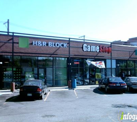 GameStop - Chicago, IL