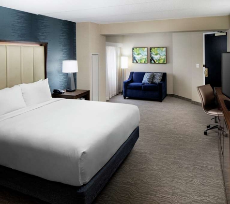 DoubleTree by Hilton Nashua - Nashua, NH