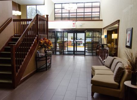 Lexington Inn & Suites Choice Hotels - Lexington, SC