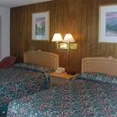 Green Lantern Inn & Suites - Motels