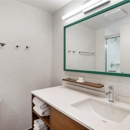 Home2 Suites by Hilton Suffolk - Hotels