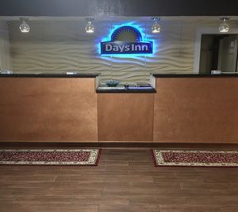 Days Inn - Cincinnati, OH