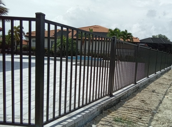 Superior Fence & Rail - Fort Myers, FL