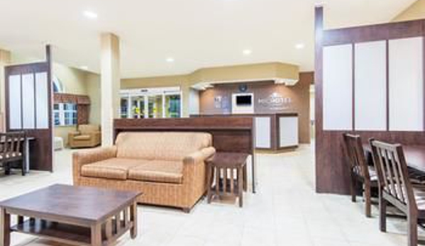 Microtel Inn & Suites by Wyndham Montgomery - Montgomery, AL