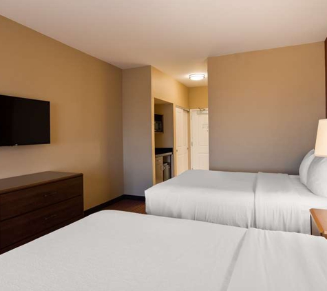 Best Western Plus Hudson Hotel & Suites - Hudson, CO