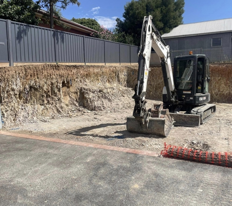 Ezydig Bobcat Services - Campbells Creek, VIC