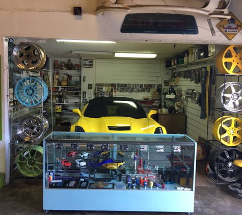 Star  Auto Glass Tinting And Body Repair - Wailuku, HI