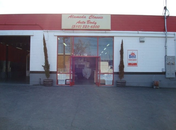 Mike's Auto Body - Alameda, CA