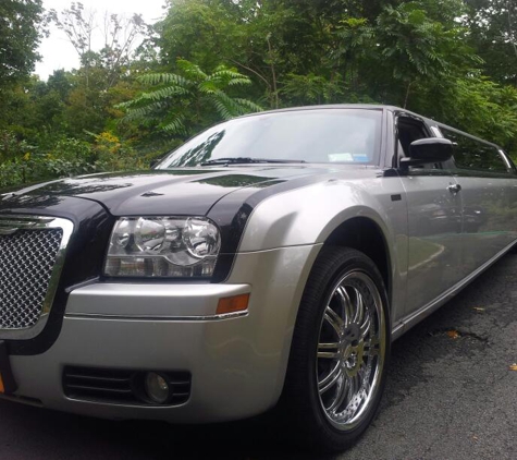 A Bella Luxury Car Service - Middletown, NY