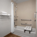 Hampton Inn Yorkville - Hotels
