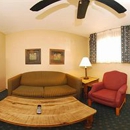 Days Inn & Suites by Wyndham Llano - Motels